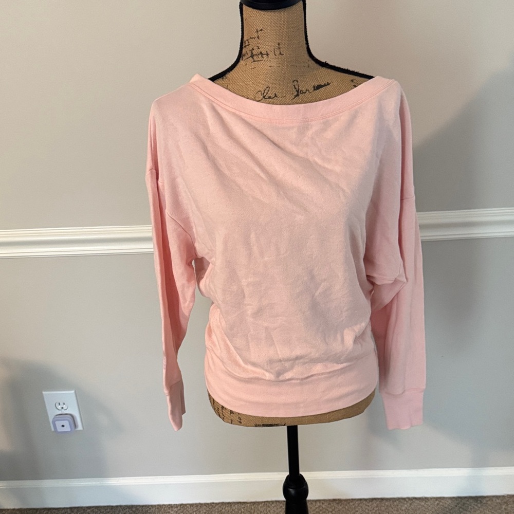 2xist Light Pink Off-Shoulder Sweatshirt